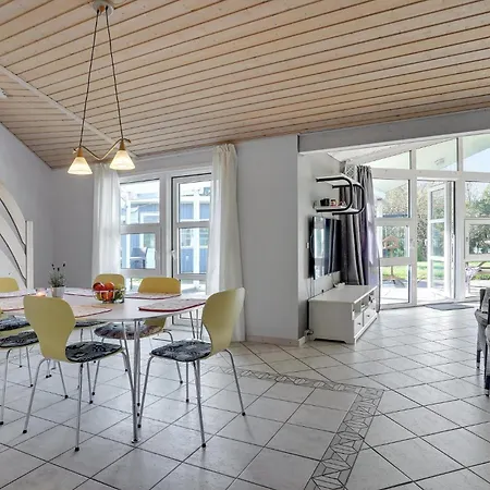 Holiday home Awesome In With Indoor Swimming Pool